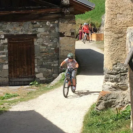 Chalet Jj